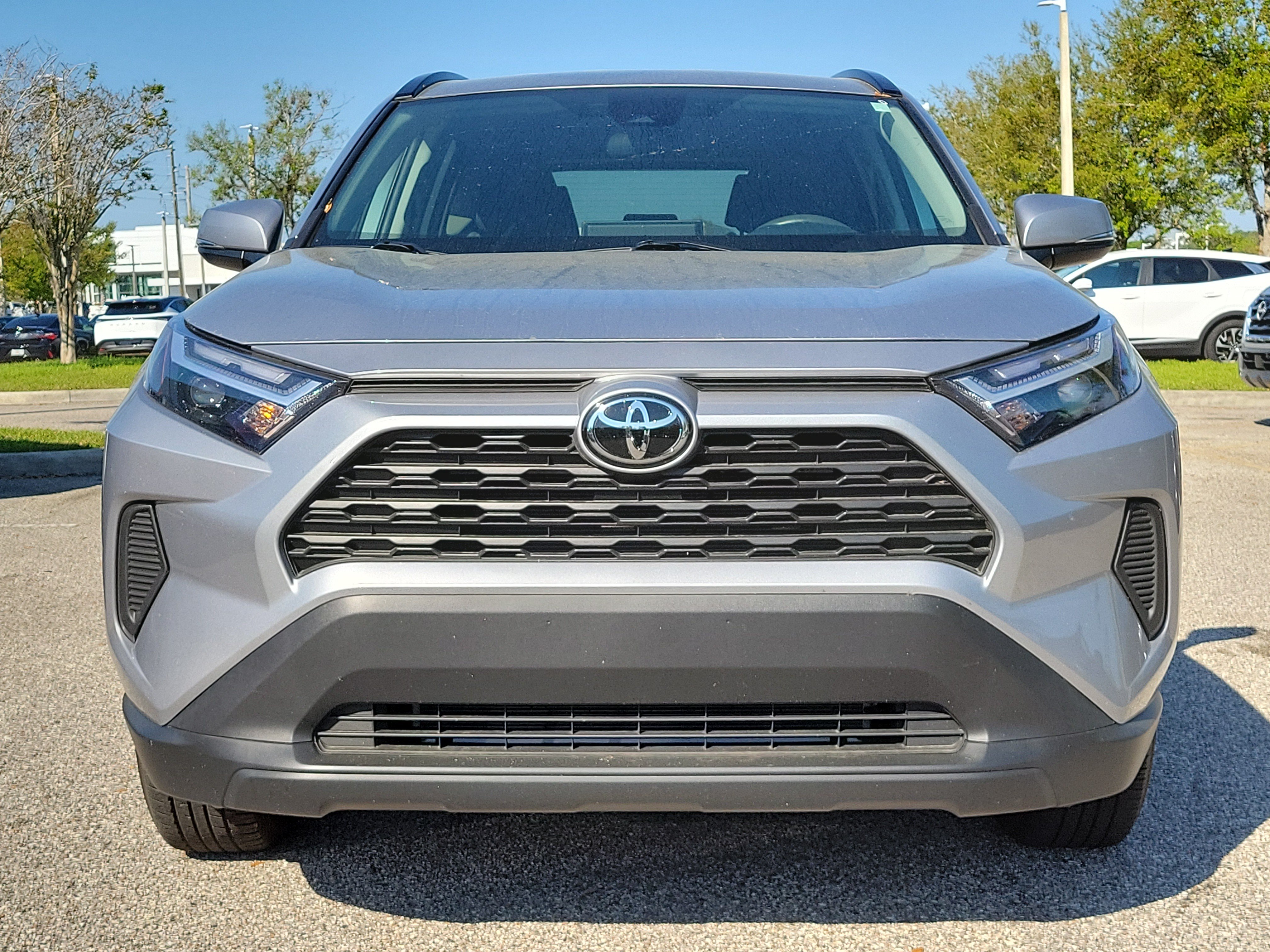 Used 2025 Toyota RAV4 XLE FWD image 2