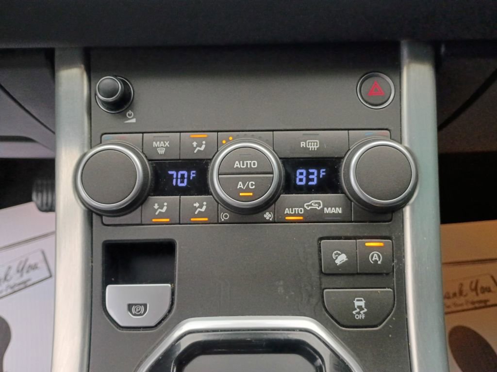 Used 2017 Land Rover Range Rover Evoque SE image 18