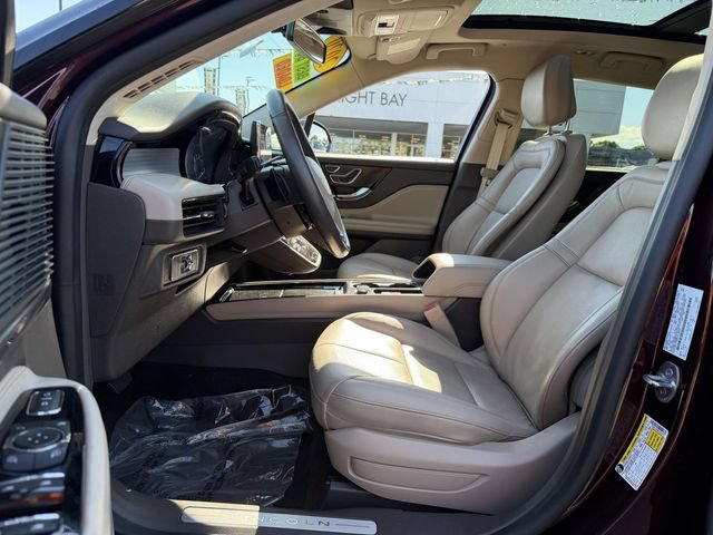 Used 2020 Lincoln Corsair AWD w/ Premium Package image 9