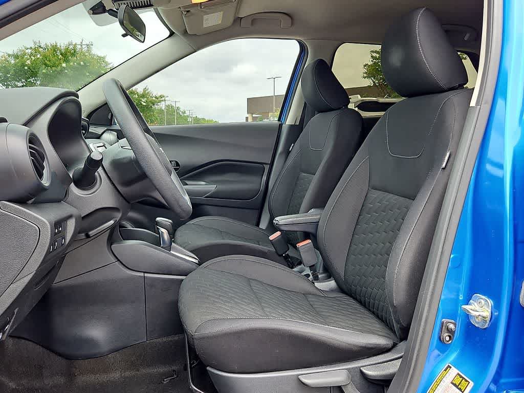 Used 2021 Nissan Kicks S FWD image 12