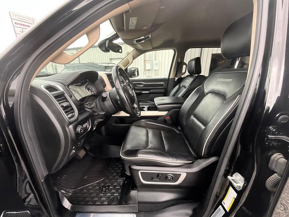 Used 2019 RAM 1500 Laramie AWD/4WD image 14