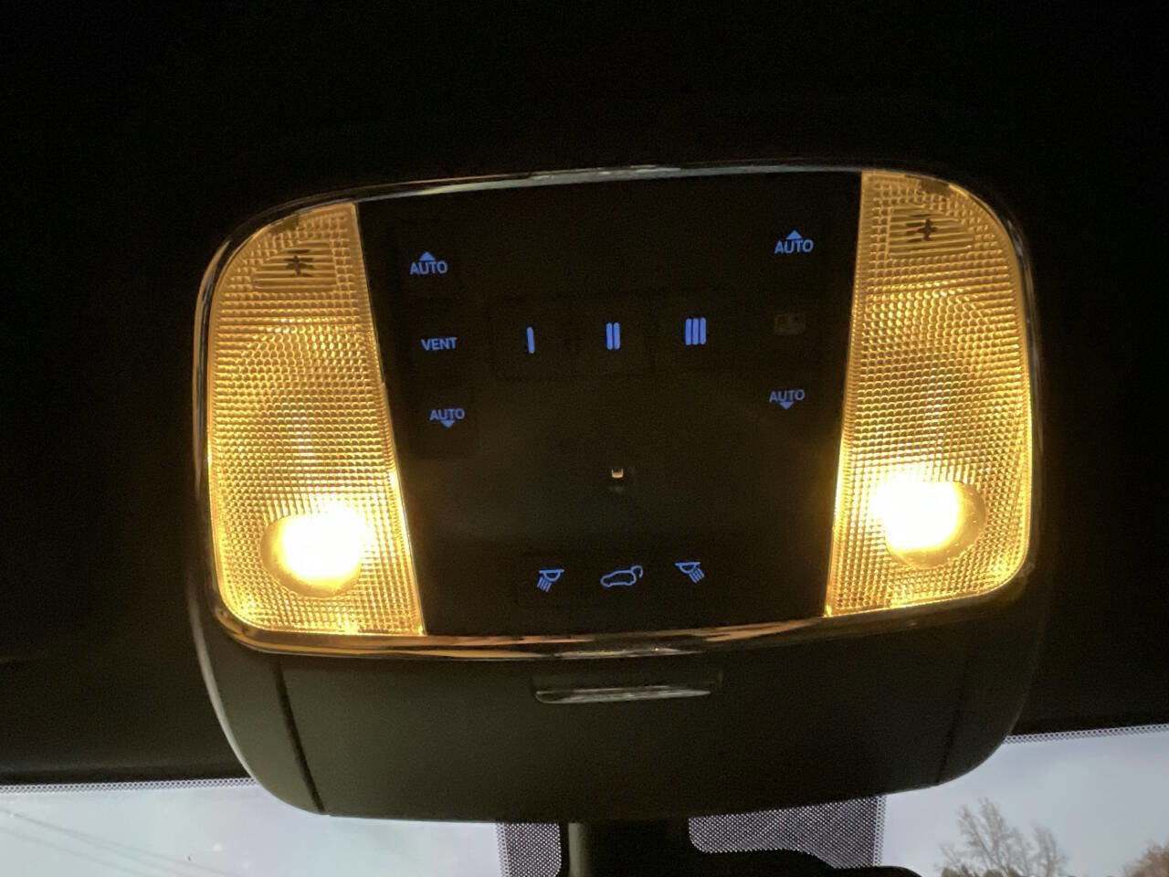 Used 2015 Jeep Grand Cherokee High Altitude image 23