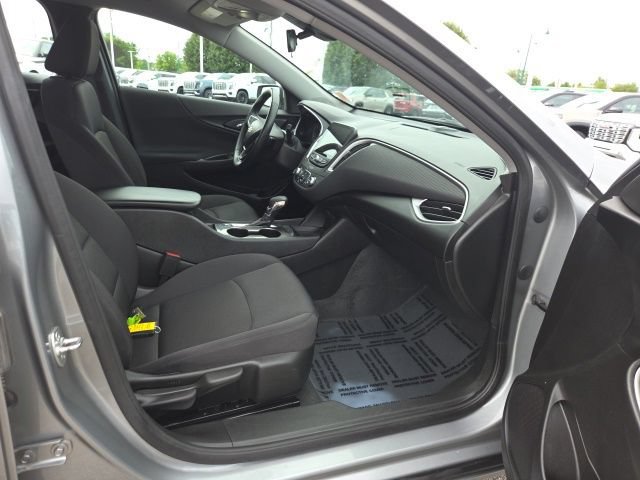 Used 2025 Chevrolet Malibu RS FWD image 51