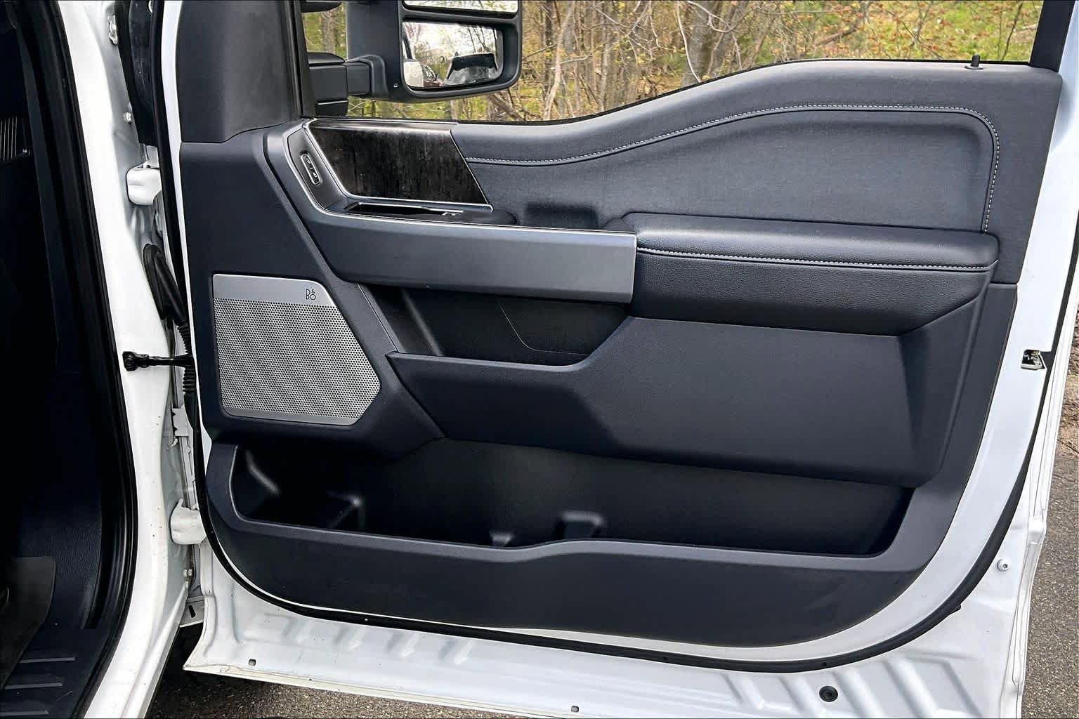 Used 2023 Ford F250 Lariat w/ Lariat Ultimate Package AWD/4WD image 22