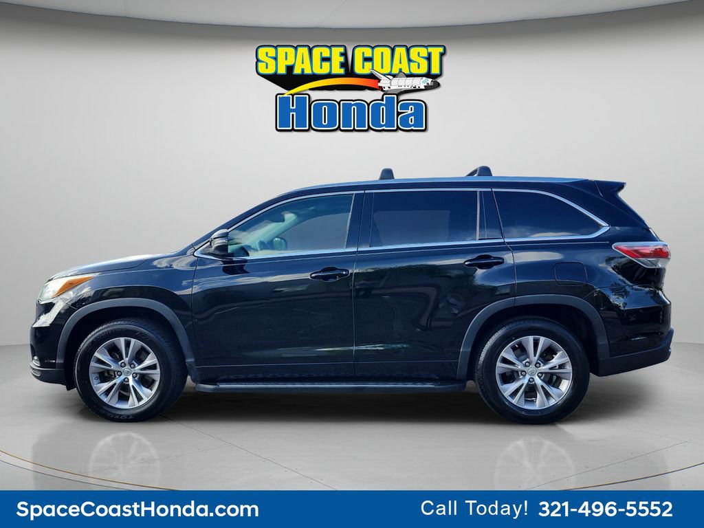 Used 2015 Toyota Highlander XLE FWD image 6