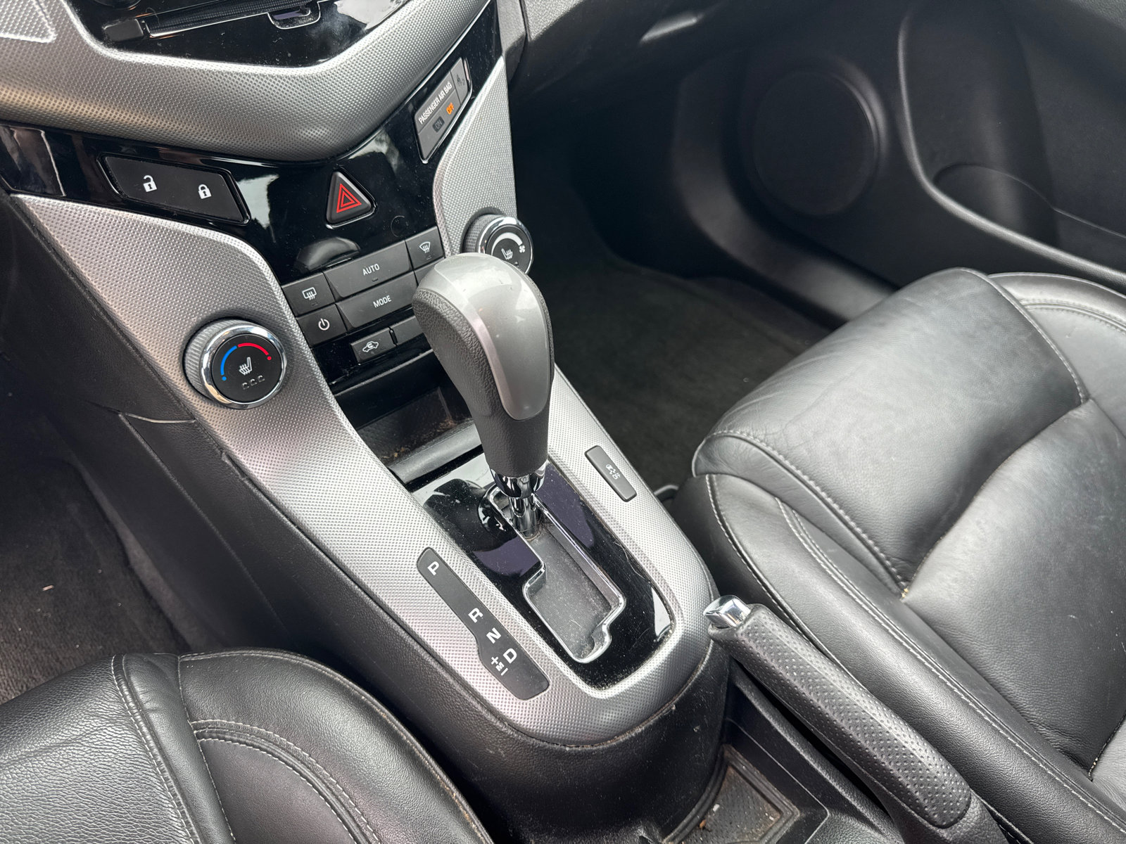 Used 2014 Chevrolet Cruze LTZ w/ RS Package image 28