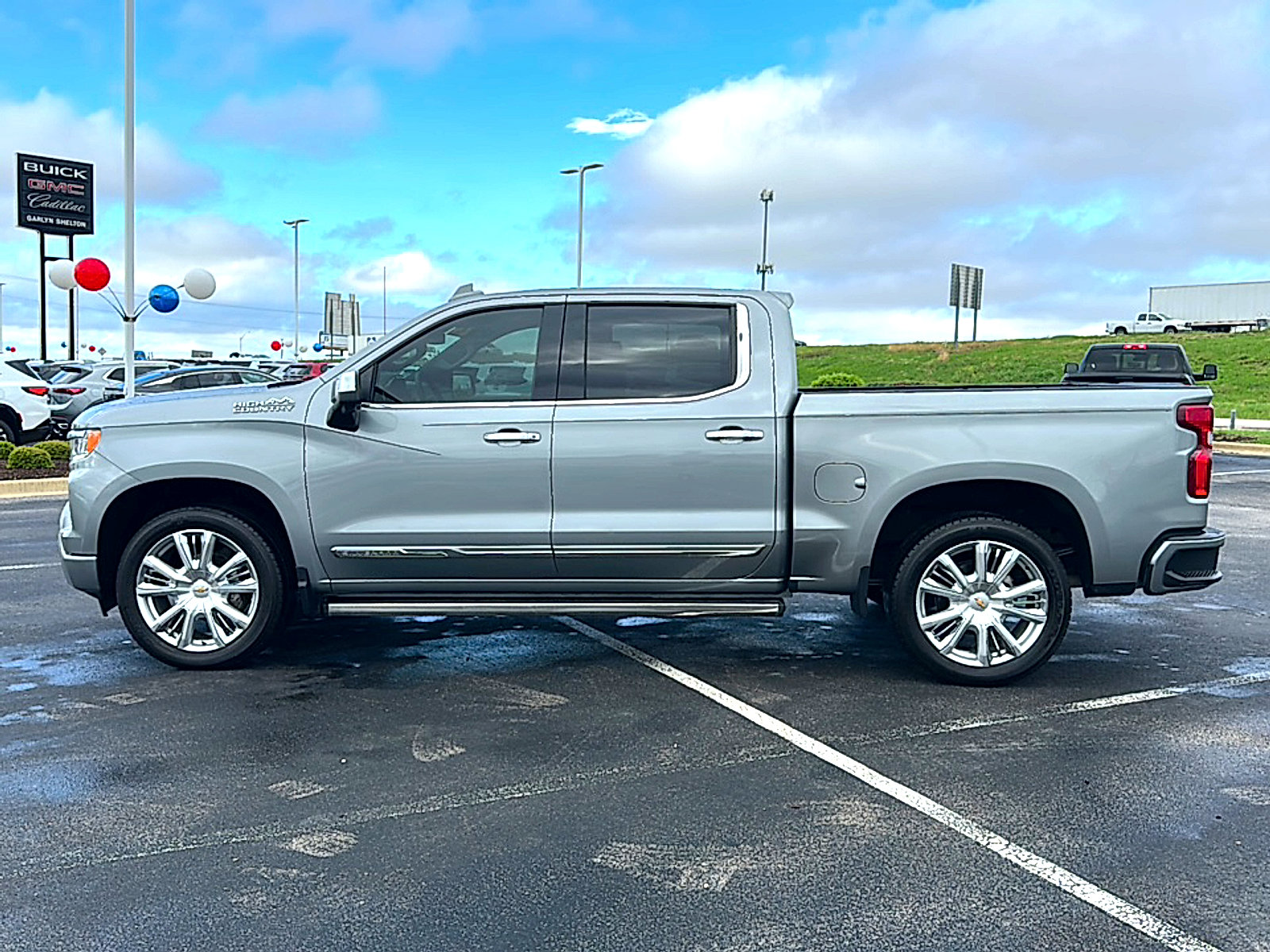 Used 2024 Chevrolet Silverado 1500 High Country w/ High Country Premium Package image 5