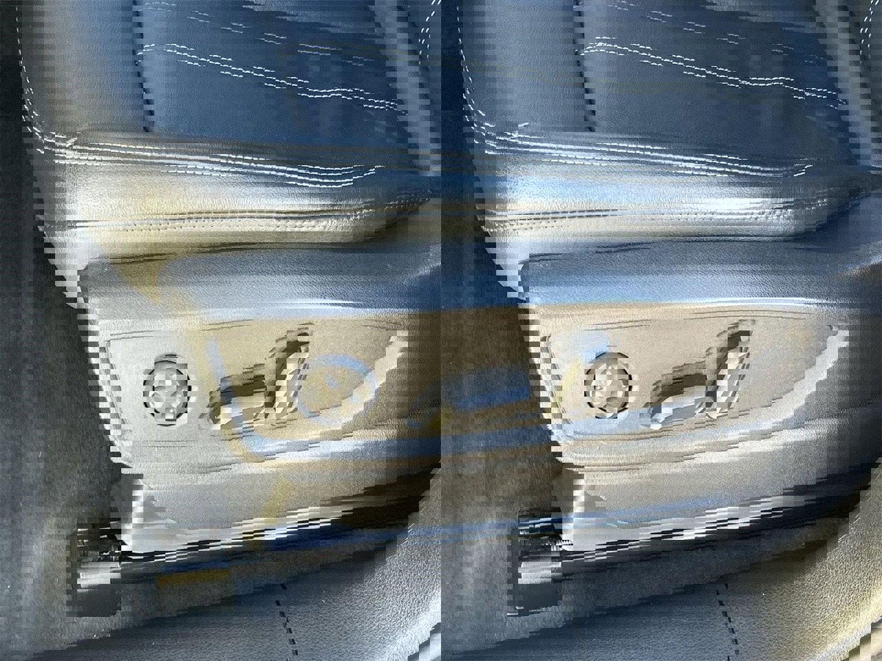 Used 2022 Audi Q5 2.0T Premium image 17