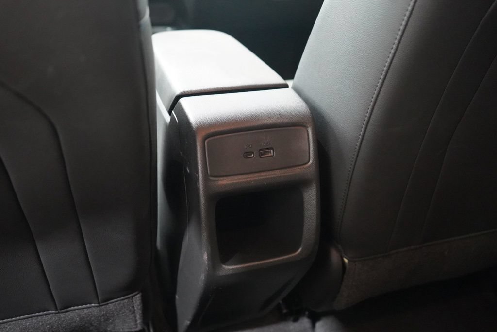 Used 2025 Chevrolet Trax LT FWD image 31
