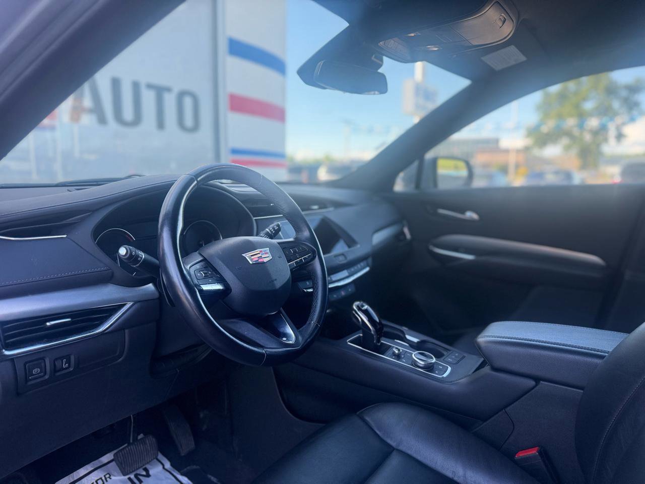 Used 2023 Cadillac XT4 Premium Luxury image 42