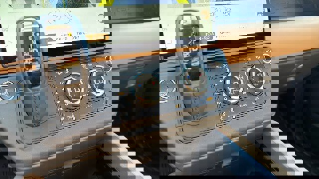 New 2026 Land Rover Defender 130 S image 28