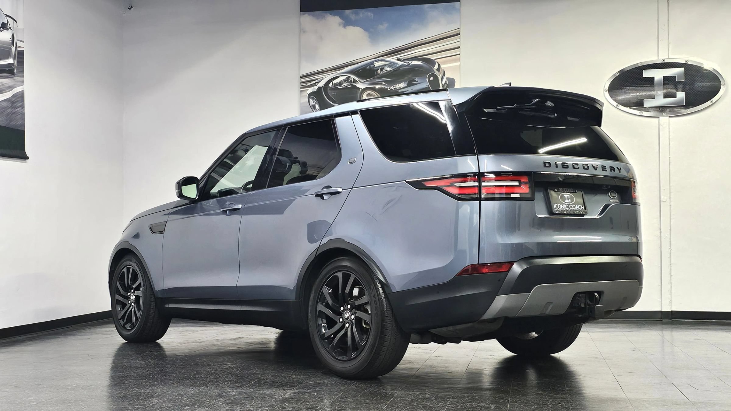 Used 2018 Land Rover Discovery HSE AWD/4WD image 21