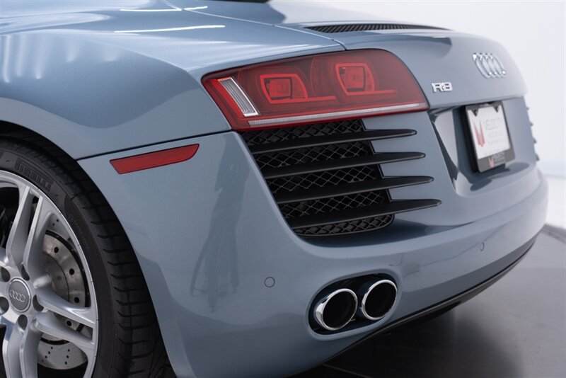 Used 2011 Audi R8 V8 AWD/4WD image 31