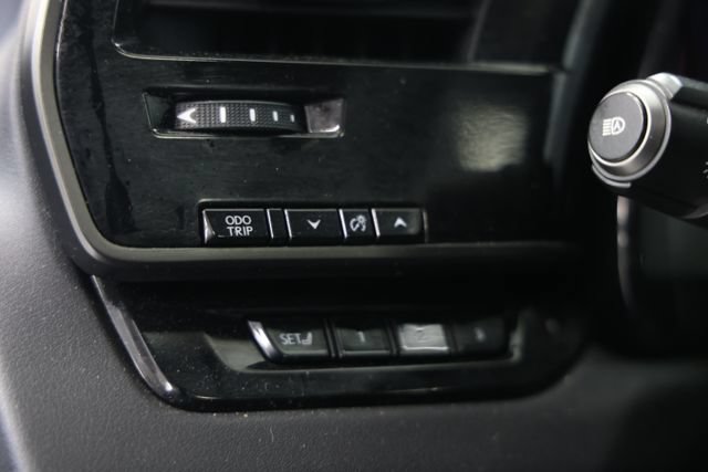Used 2023 Lexus RX 350 Premium w/ Accessory Package AWD/4WD image 25