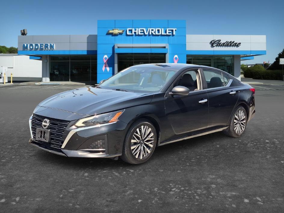 Used 2024 Nissan Altima 2.5 SV