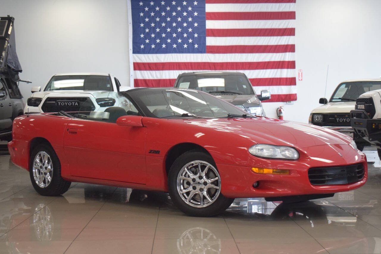 Used 2002 Chevrolet Camaro Z28 RWD image 1
