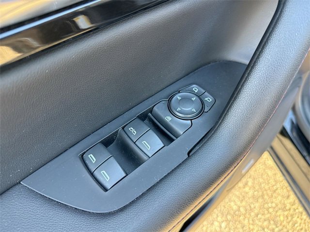 Used 2022 Chevrolet Blazer RS w/ Enhanced Convenience Package image 13