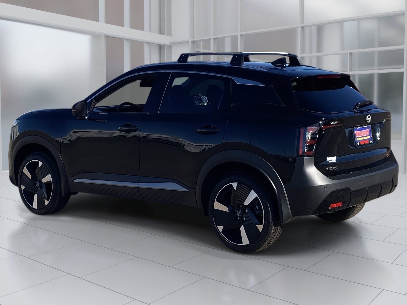 New 2026 Nissan Kicks SR w/ Cold Weather Package FWD image 4