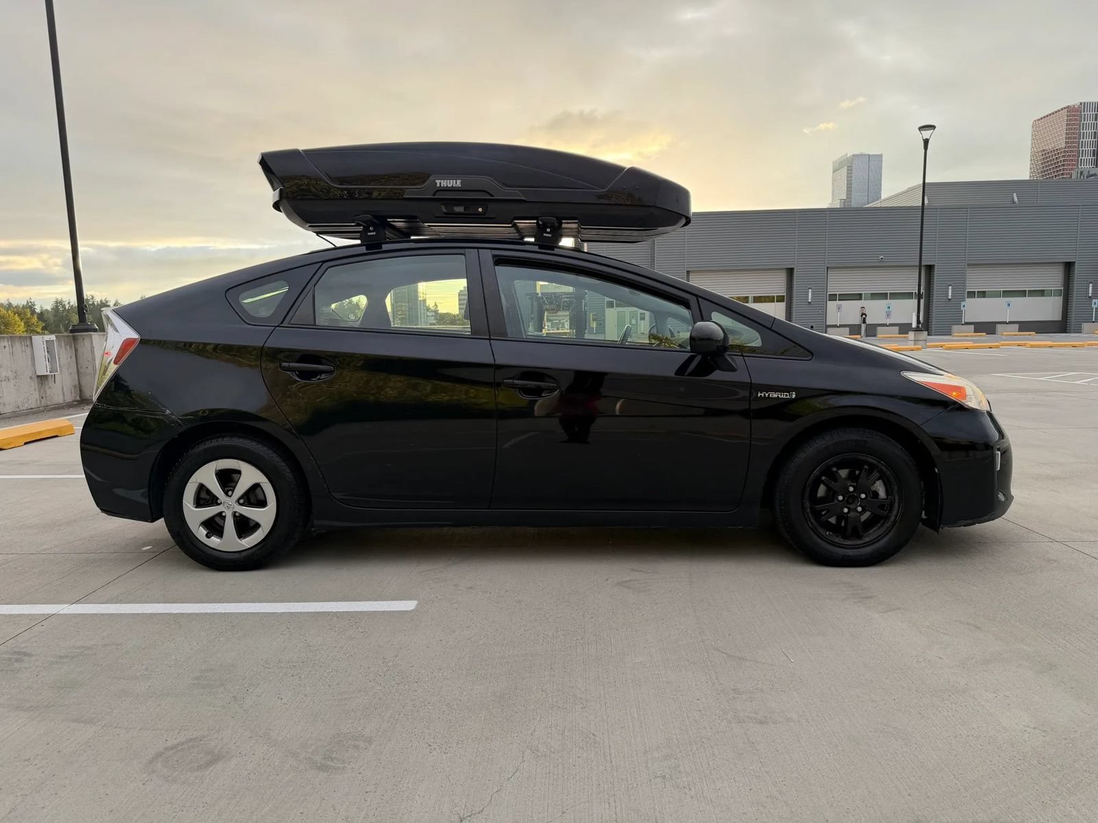 Used 2014 Toyota Prius Four FWD image 7