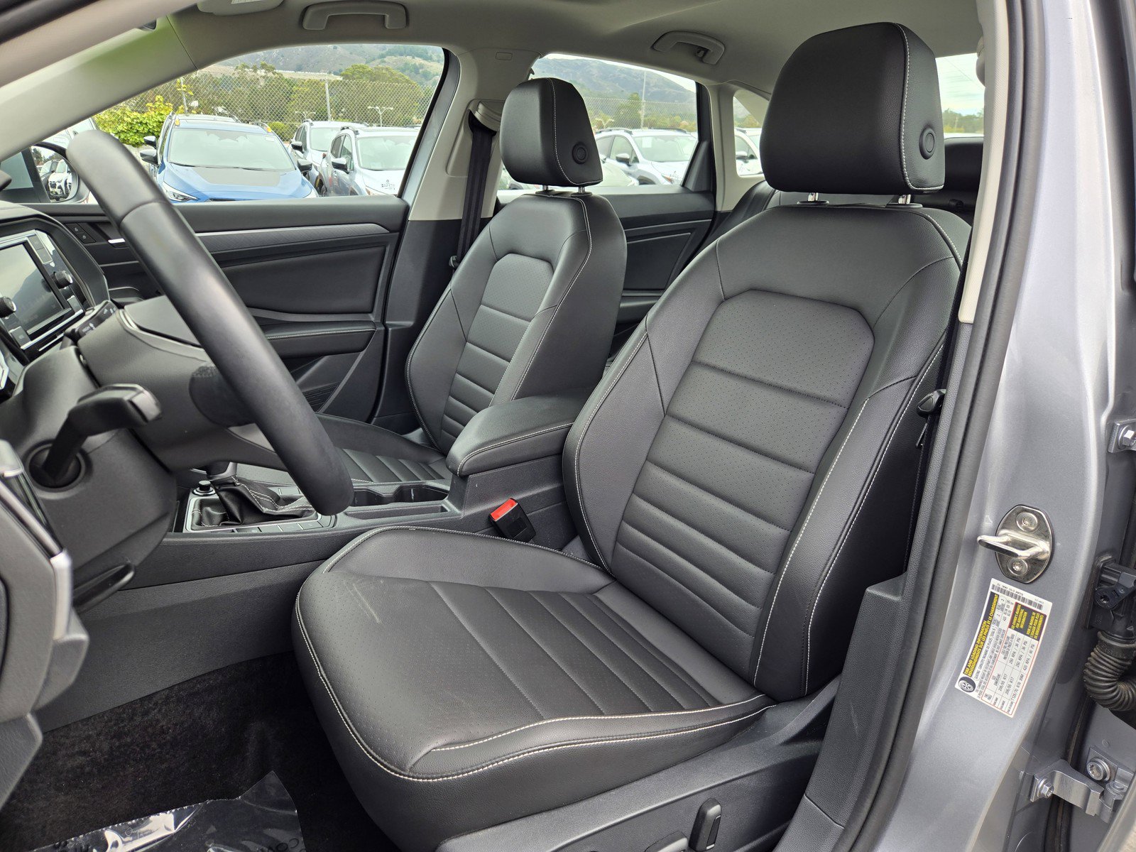 Used 2024 Volkswagen Jetta SE w/ Panoramic Sunroof Package FWD image 15