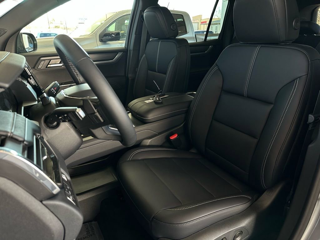 New 2026 GMC Acadia Elevation w/ Super Cruise Package FWD image 13