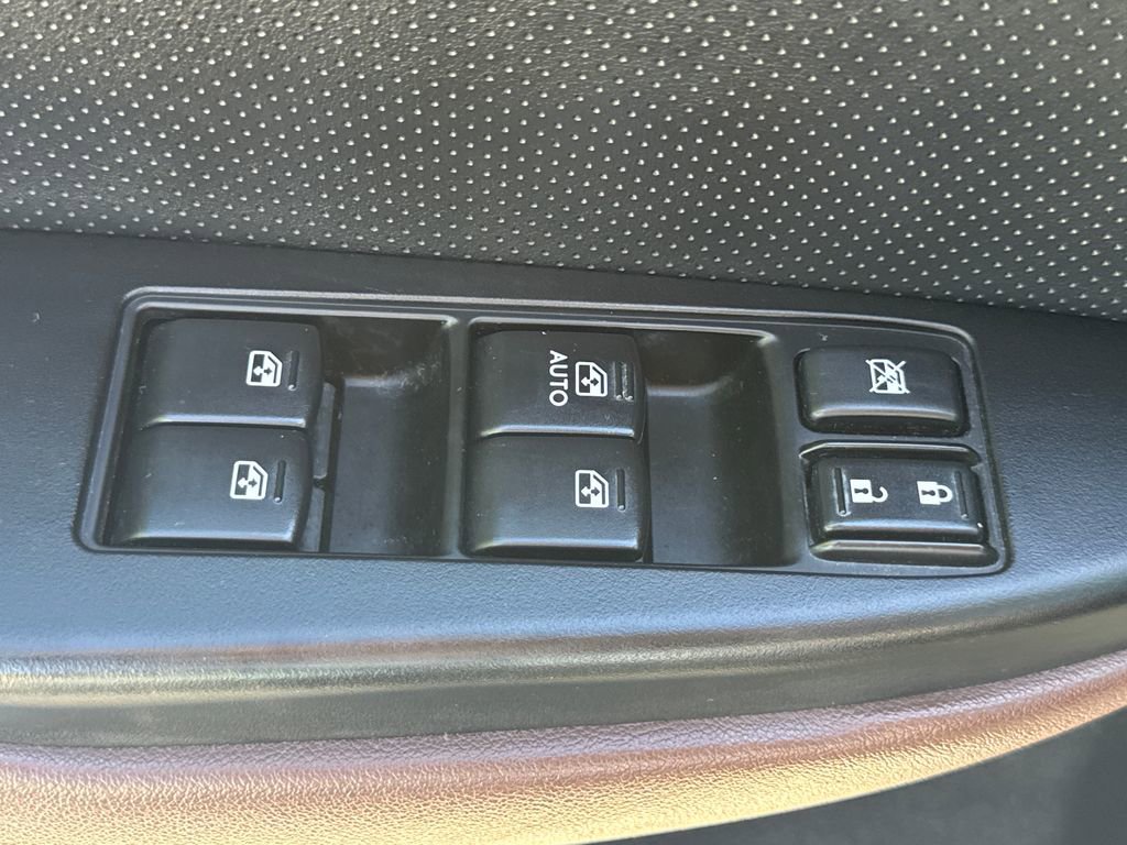Used 2014 Subaru Outback 2.5i Limited AWD/4WD image 14