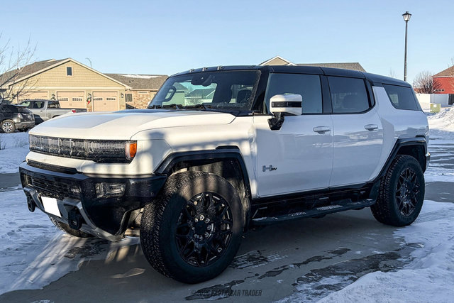 Used 2025 GMC Hummer EV 2X image 14