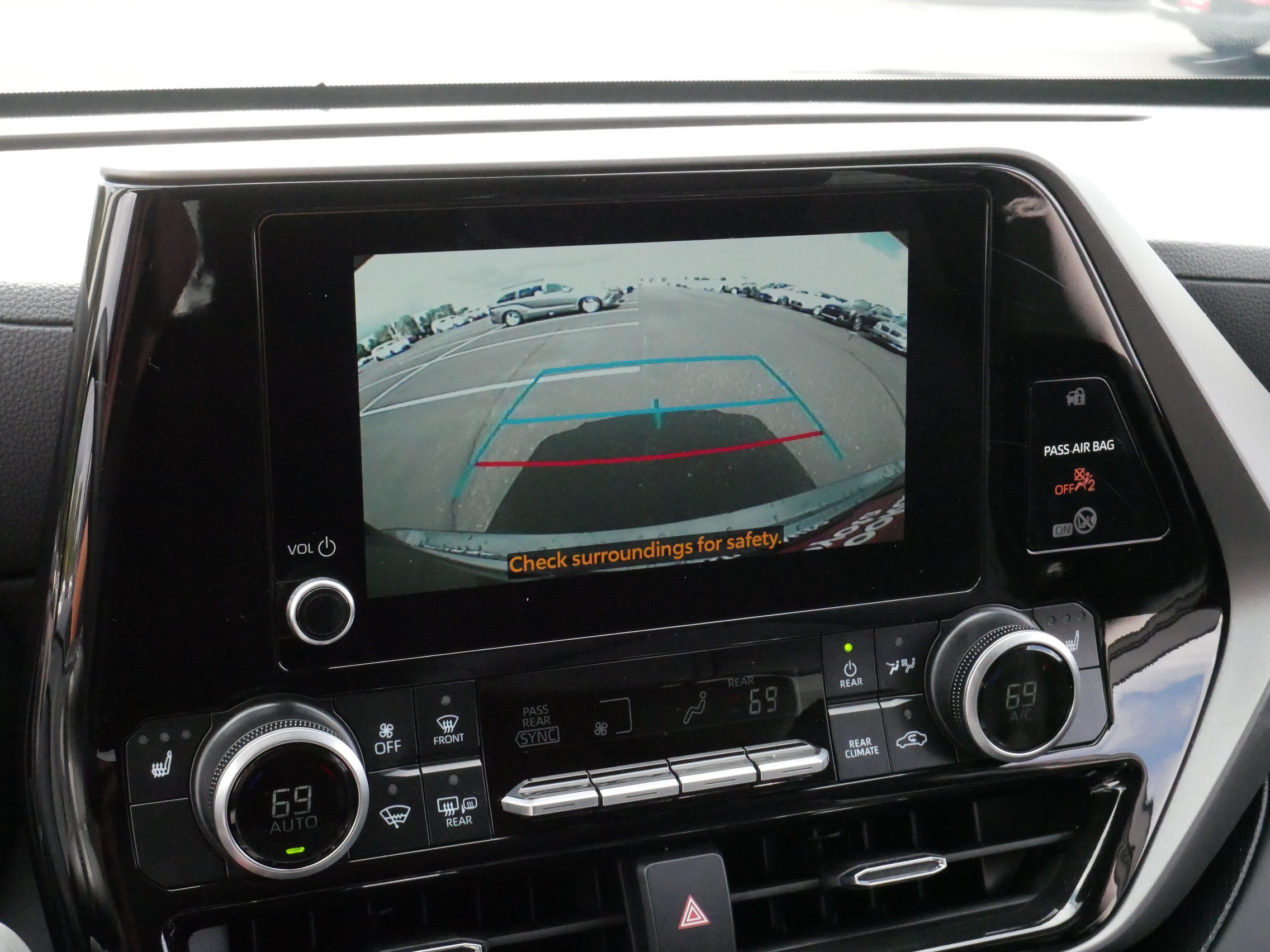 Certified 2026 Toyota Highlander XLE AWD/4WD image 34