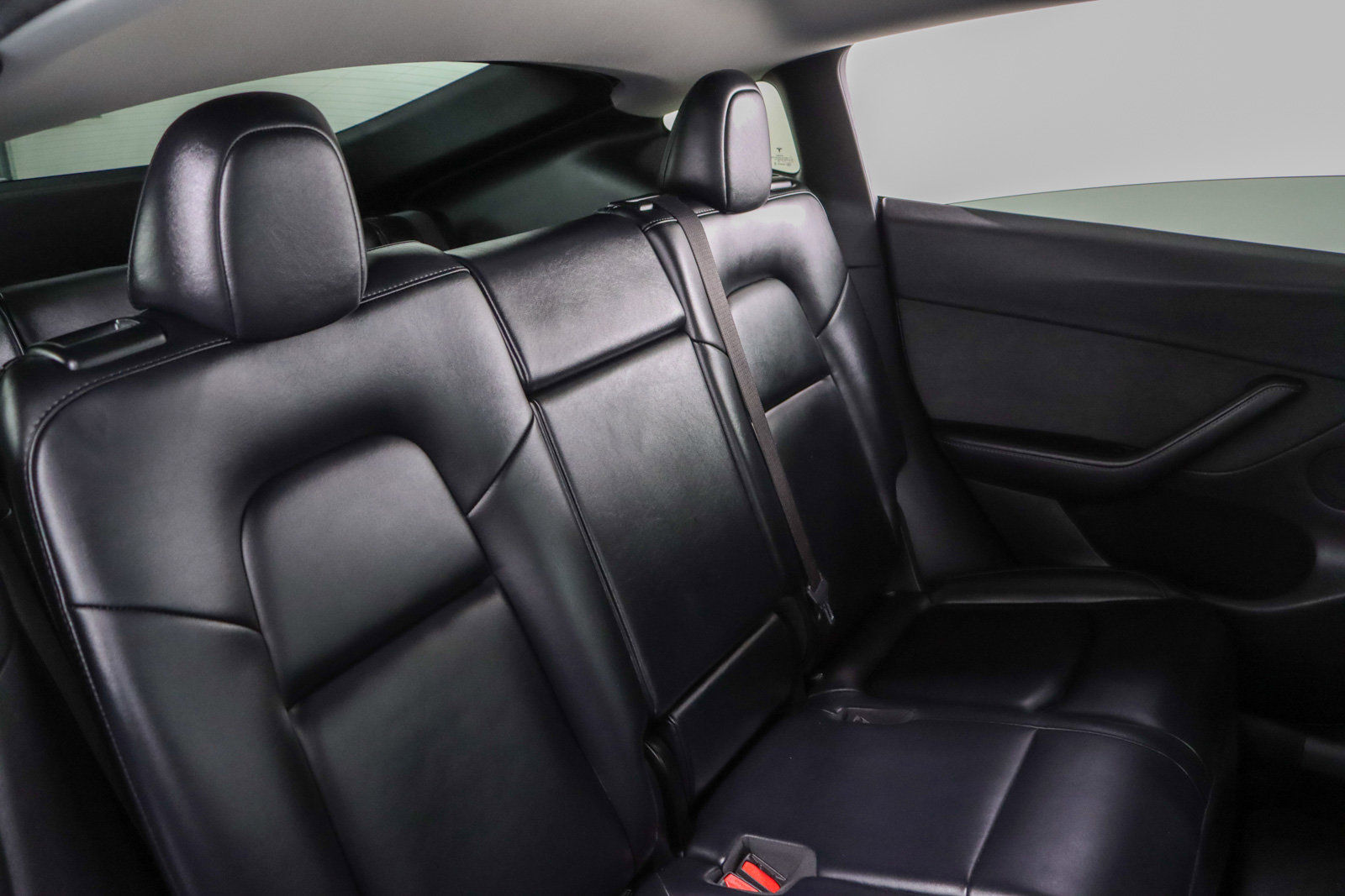 Used 2021 Tesla Model Y Long Range image 27