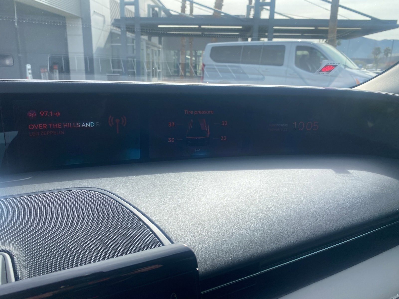 Used 2024 Lincoln Nautilus Reserve w/ Equipment Group 202A image 16