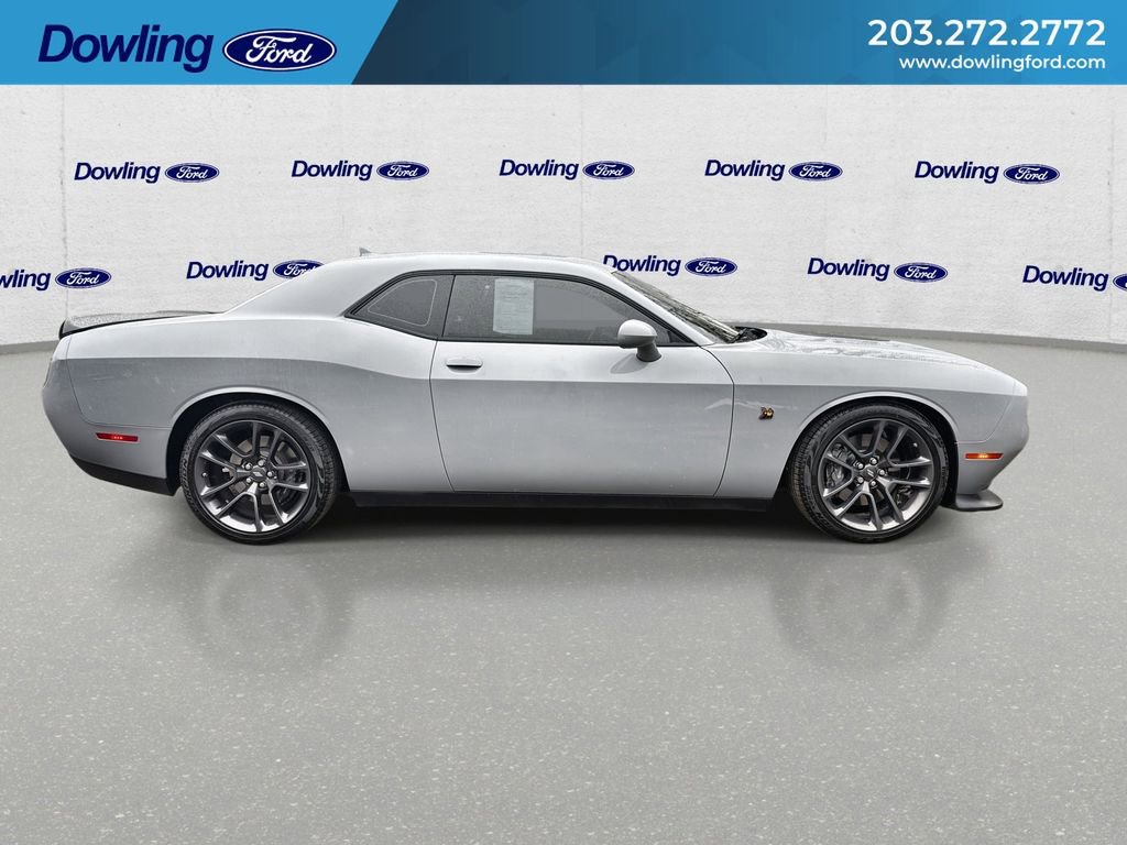 Used 2022 Dodge Challenger R/T Scat Pack w/ Shaker Package RWD image 9