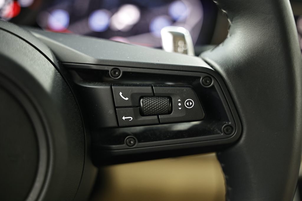 Certified 2023 Porsche Panamera image 36