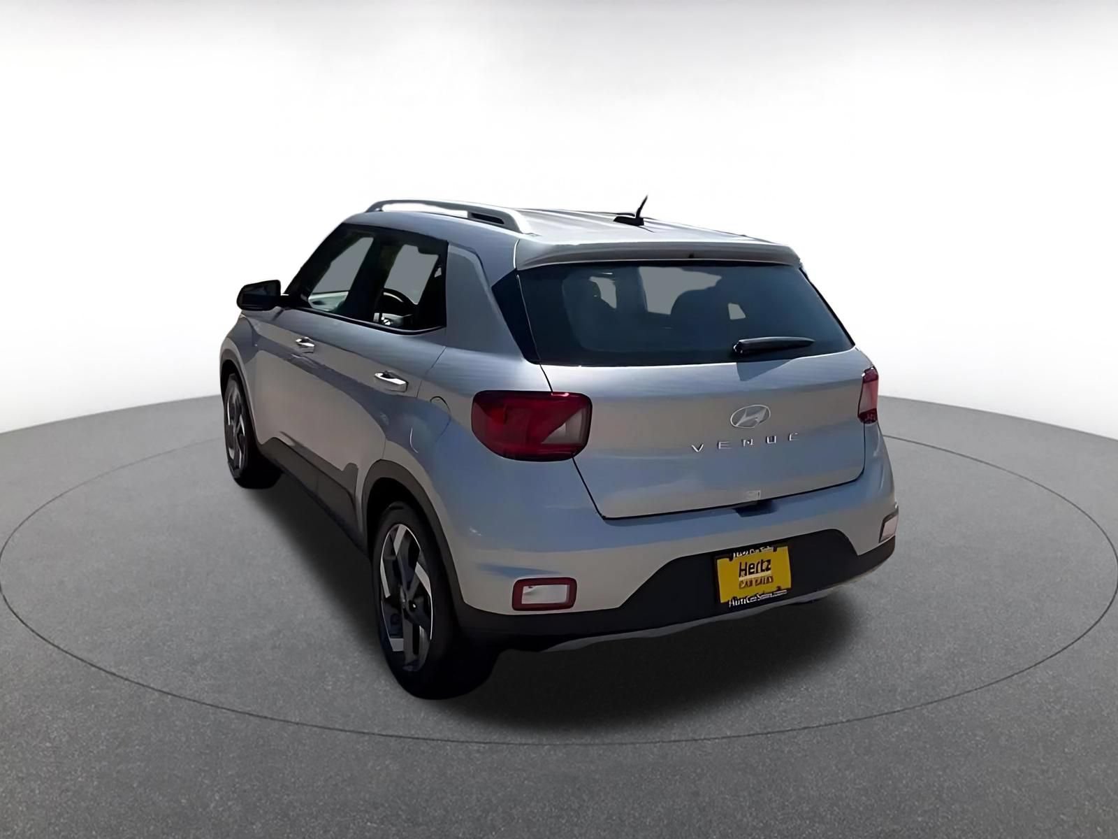 Used 2026 Hyundai Venue SEL FWD image 12