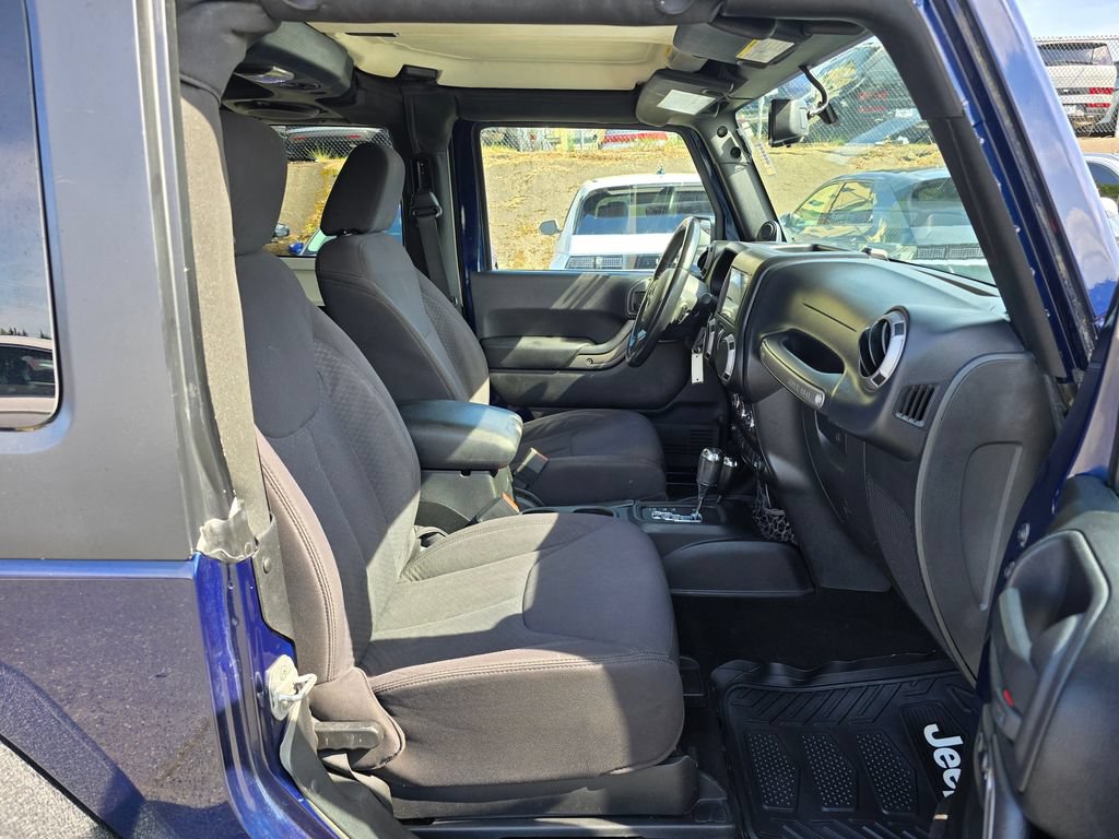 Used 2013 Jeep Wrangler Sport AWD/4WD image 12