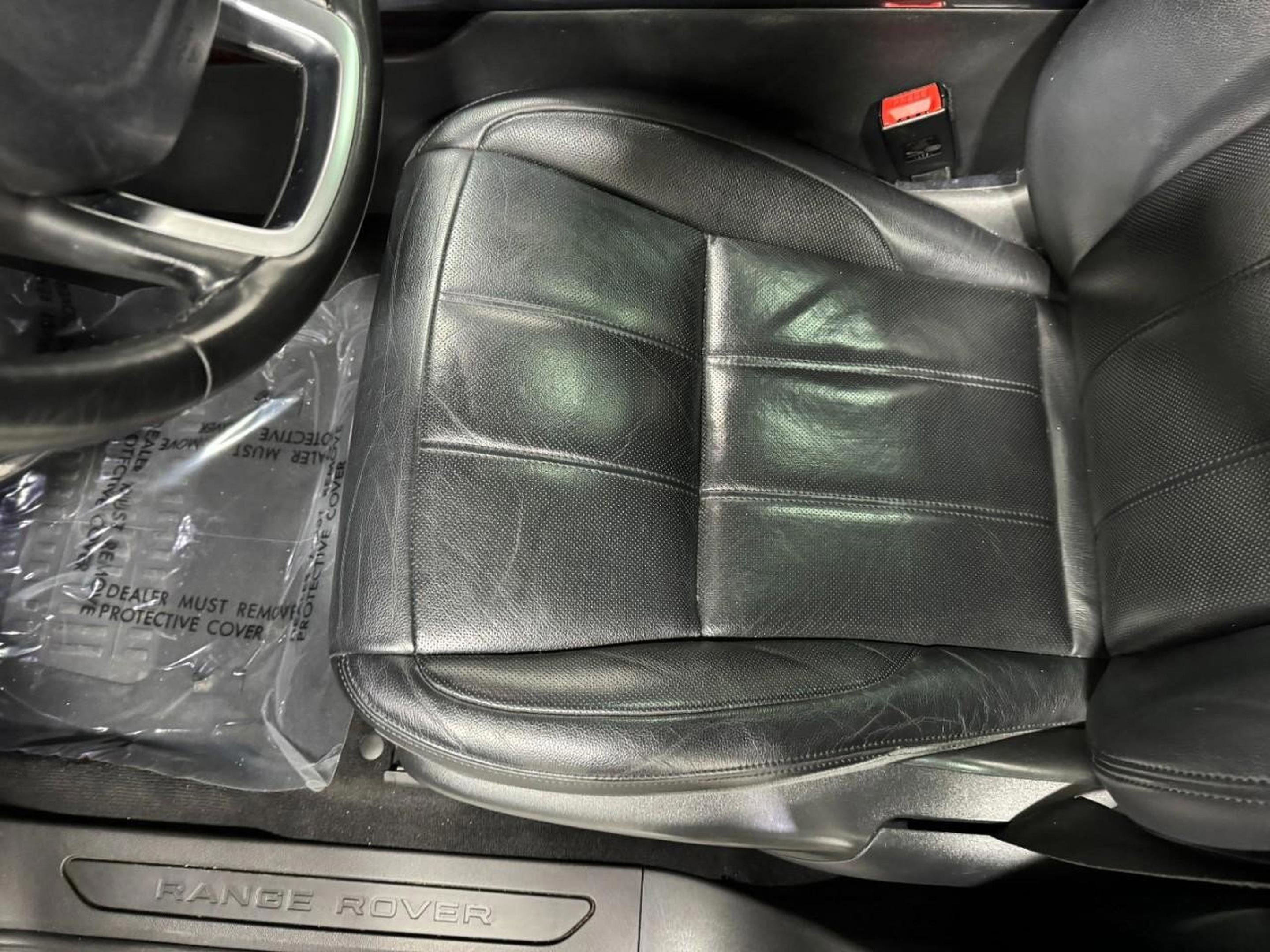 Used 2020 Land Rover Range Rover Evoque SE image 27