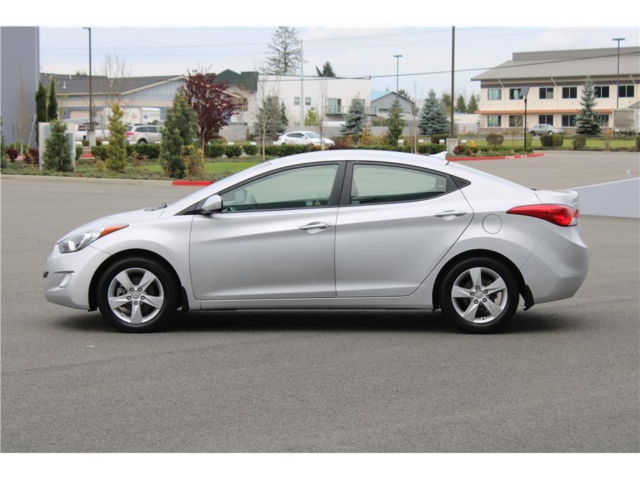 Used 2013 Hyundai Elantra GLS w/ Preferred Pkg FWD image 2
