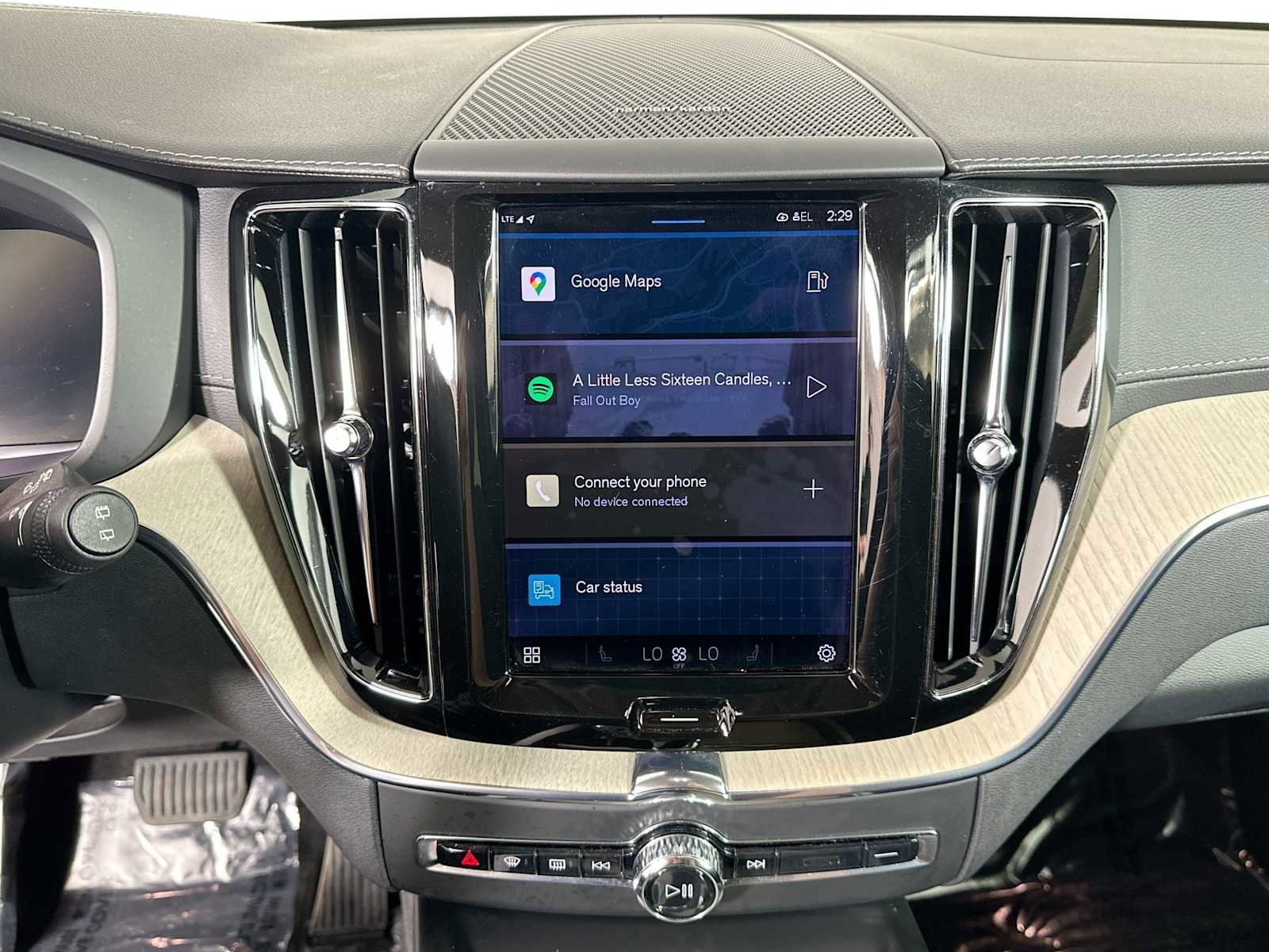 Used 2022 Volvo XC60 B6 Inscription w/ Advanced Package image 13