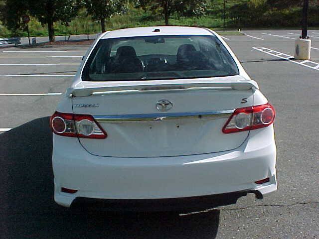 Used 2012 Toyota Corolla S FWD image 39