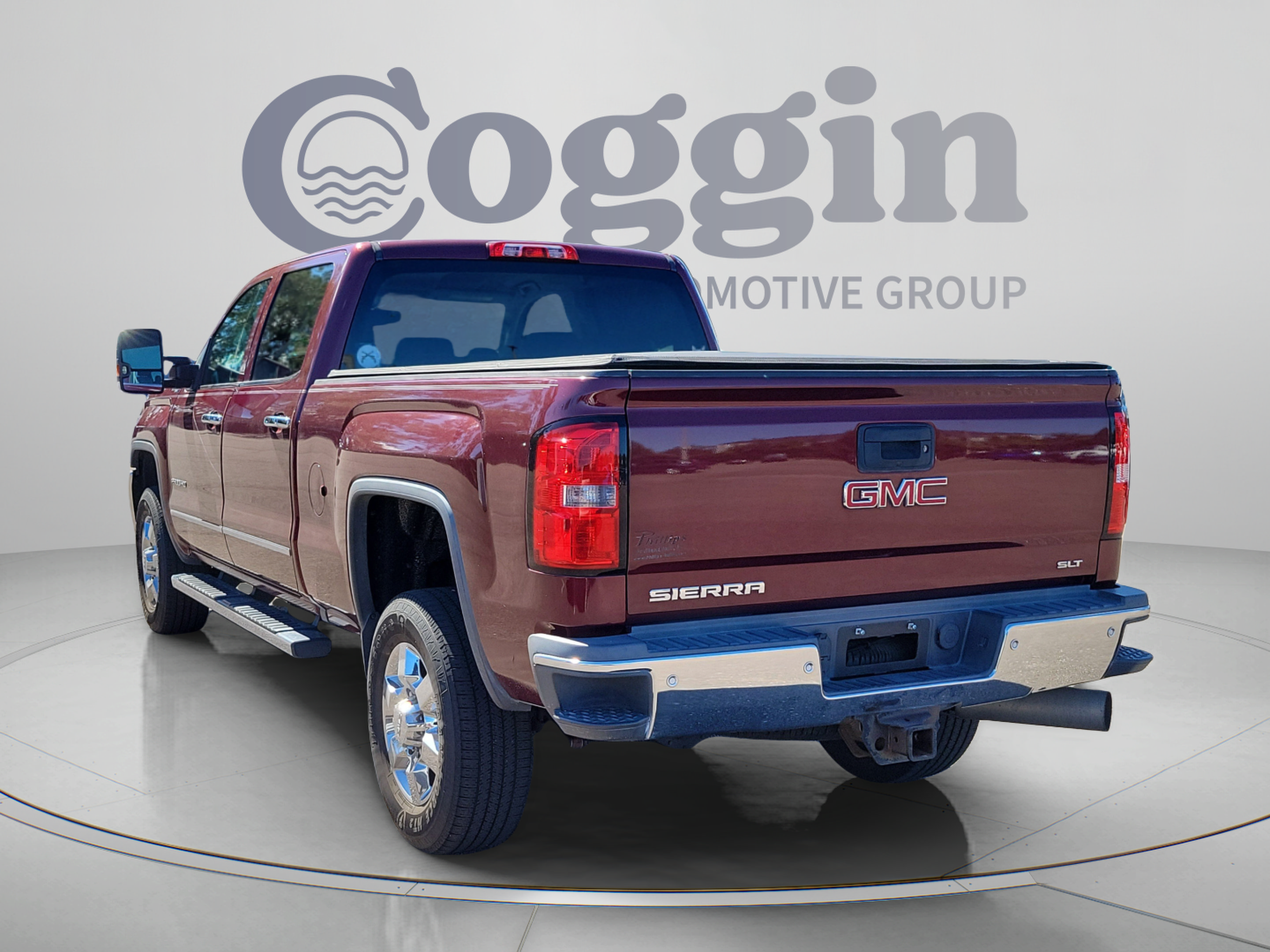 Used 2016 GMC Sierra 2500 SLT w/ Duramax Plus Package AWD/4WD image 3