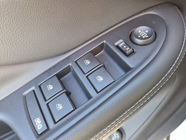 Used 2020 Buick Envision Essence image 9