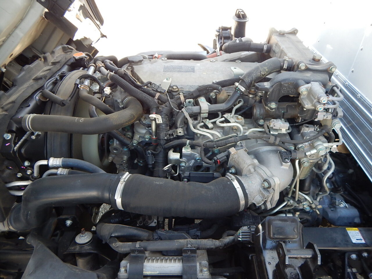 Used 2021 Isuzu NPR RWD image 27