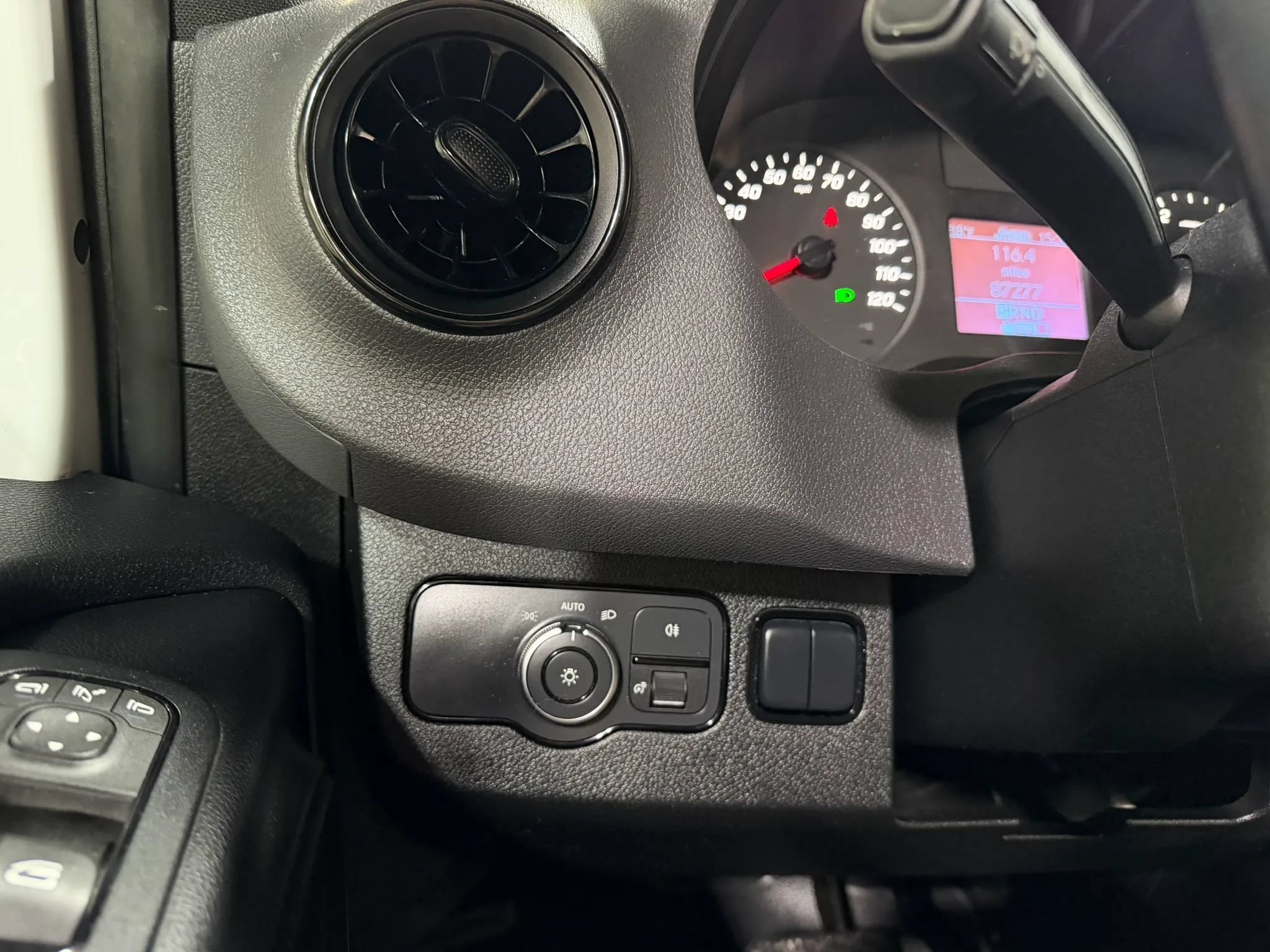 Used 2019 Mercedes-Benz Sprinter 2500 image 37