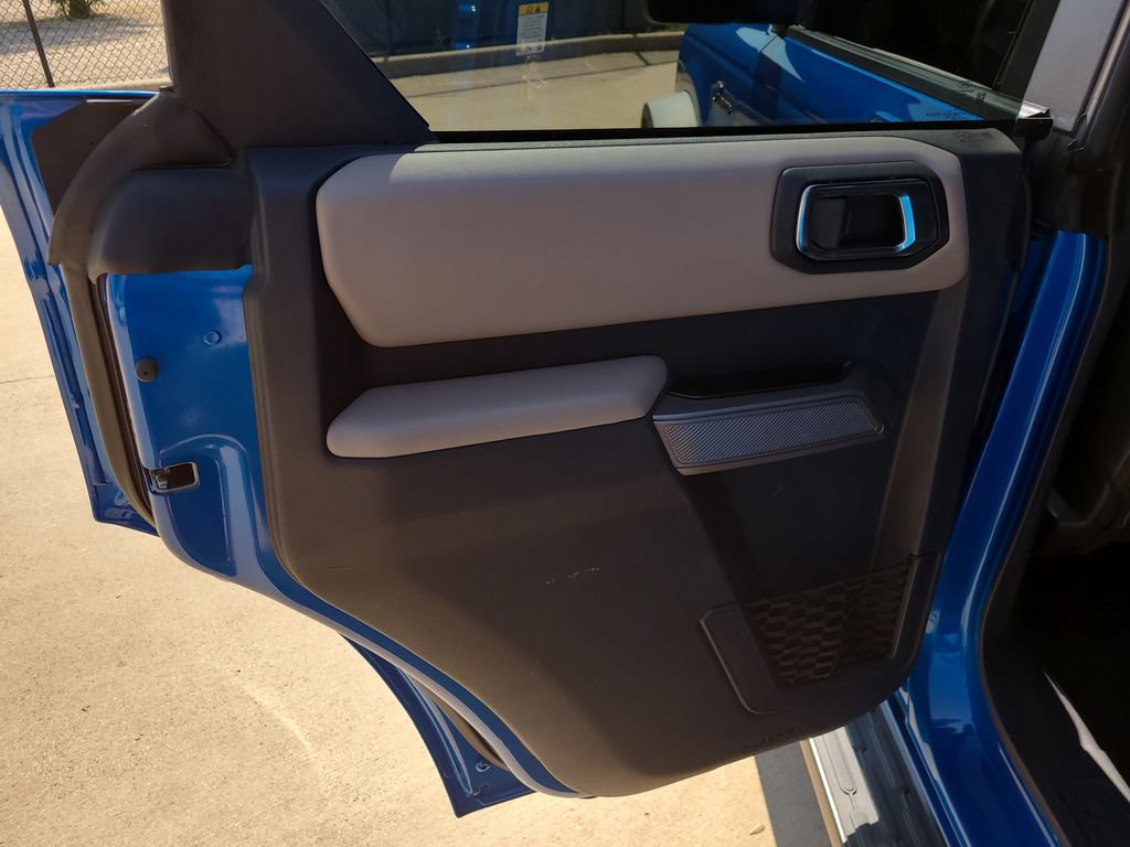 Used 2023 Ford Bronco Wildtrak AWD/4WD image 14