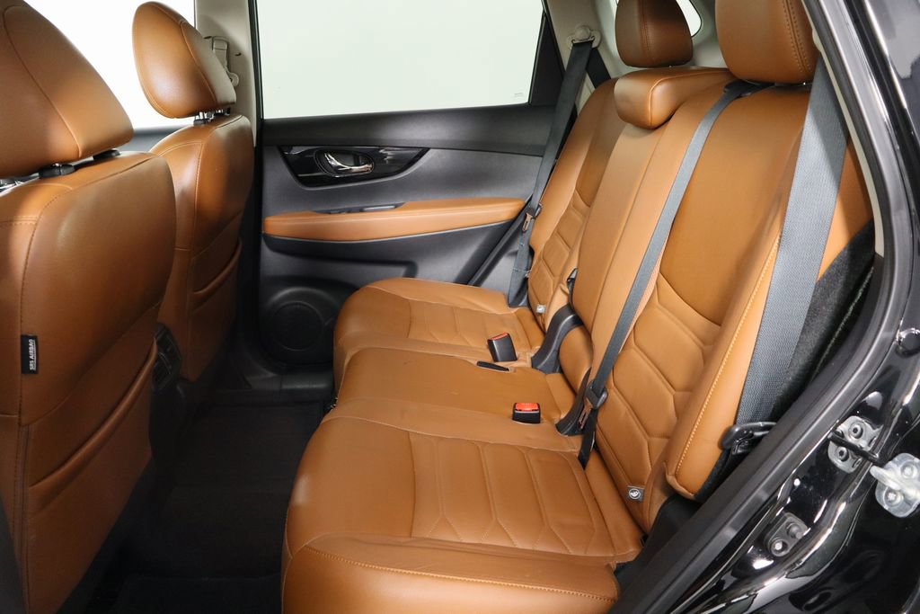 Used 2019 Nissan Rogue SL w/ Premium Package image 17