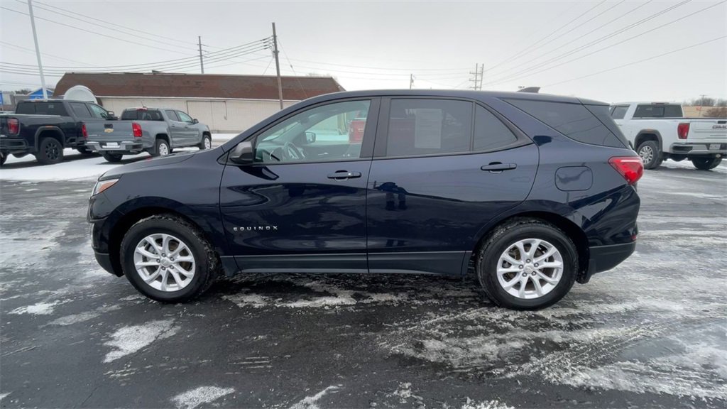 Used 2020 Chevrolet Equinox LS w/ LS Convenience Package image 5