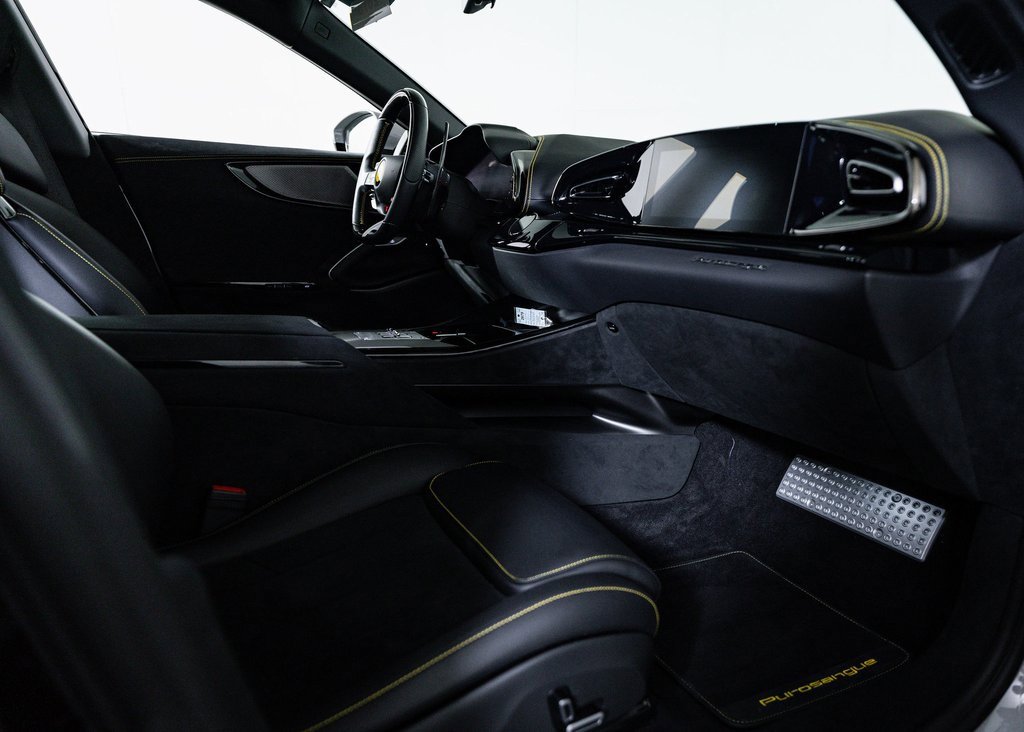 Certified 2025 Ferrari Purosangue image 26