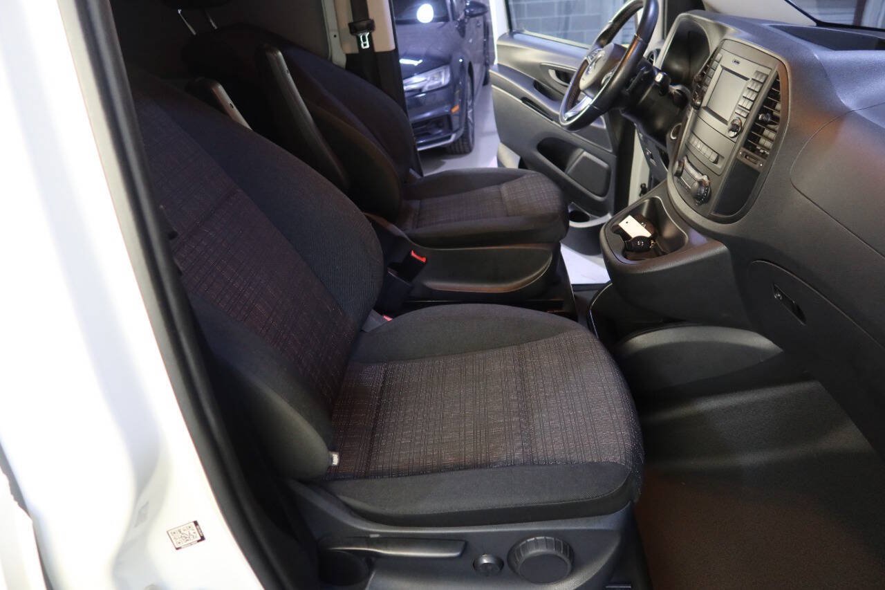 Used 2016 Mercedes-Benz Metris image 13
