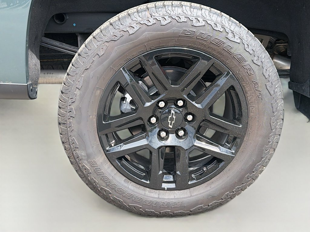 Used 2026 Chevrolet Silverado 1500 LT Trail Boss w/ Safety Package AWD/4WD image 9