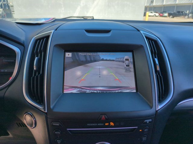 Used 2019 Ford Edge Titanium FWD image 13