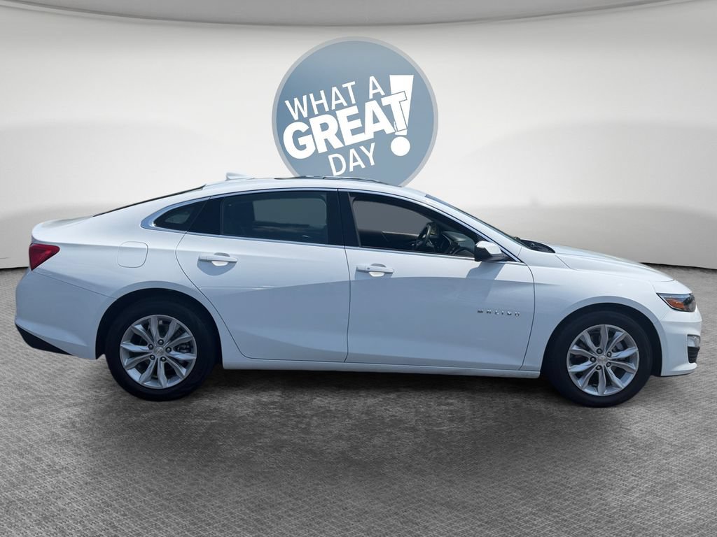 Certified 2024 Chevrolet Malibu LT FWD image 2